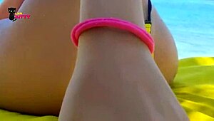 Jeg er kitty, den evangeliske præst blev smidt ud af kirken efter hendes video med en ung 18+ fyr lækkede online