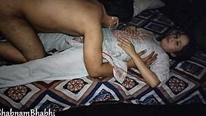 Szeretnéd látni ezt a cuki indiai feleséget esküvői romantikában kemény hardcore baszást a ranchon?