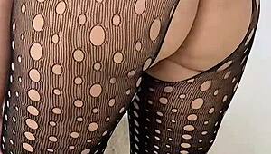 rubia madura culona me seduce con lencería y me corro adentro