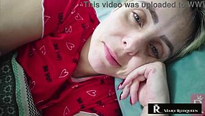 POV dárek od cuckolded manžela, latina kapající spermou po drsném gaping orgasmu.