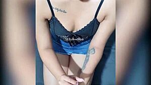 このアマチュアティーン18+ラティーナが自家製アナル中出し？小柄なブロネットがハードコアファックと潮吹きで無修正ビデオ！