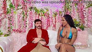 Pantat Besar Kolombia Diberi Minyak untuk Blowjob Kotor Outdoor, Deepthroat, Misionaris, dan Spanking Kasar dalam Spooning Submisif