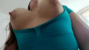 Åh wow, denne venezuelanske kone luder i Mexico knepper sin mands chef for penge, elsker det hjemlige prostitueret liv i en samling! 😈