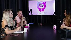 Blonde brazil tu berhenti kerja clt dia hetero tapi rakam dengan perempuan escort charllottye sheer red