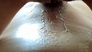 멕시코 18+ 틴 옆집 여자, 첫 홈메이드 섹스에서 좁고 젖은 보지에 스쿼트하고 크림파이 받아