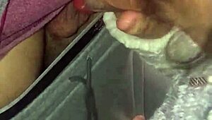 hete pijpbeurt met deepthroat zaadshot en slikken