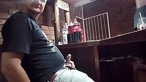 Äh, bara fingrar fitta på jobbet, typ