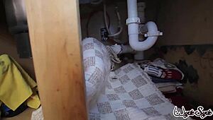 Big bubble ass Sara Jay oils up her curves for ultimate satisfaction.