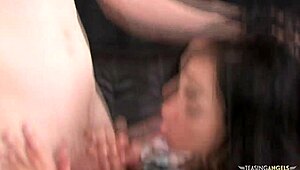 Sebaik Sahaja Isteri Pergi, Saya Teruja Dan Jemput Brunette Panas Ke Sini