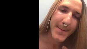 Me sinto transformada nessa feminização como ladyboy sexy