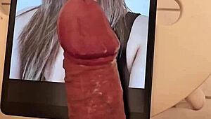 Mark Boredがデカチンポをしゃぶるよう命令