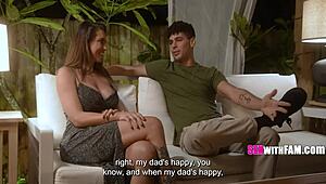 В запретной фантазии на улице пасынок Кай Джаксон убеждает старушку Лор Рейн на зрелый изменяющий секс в домашнем POV