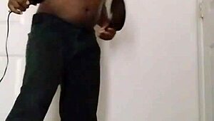 Aku suka cari masa cukur dan kocok sendiri, join lah!