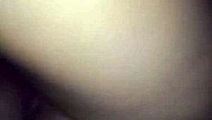 Eh pelacur beristri tak tahan lagi tapi tetap kena anal dubur keras pakai stoking