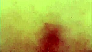 XL Flint en Sleipnir toys uitproberen met condoom voor veiligheid