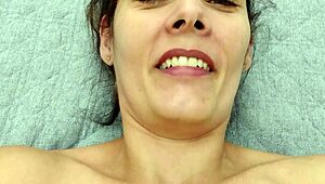 Mand, denne brasilianske kone trak min kondom af og sagde jeg skulle kneppe hende rå og komme indeni for hendes mand at rydde op