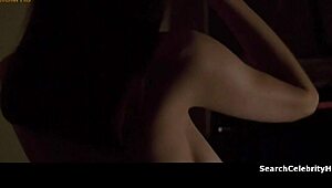 أتذكر شارلوت لويس في فيلم رسام الرسوم 1993، كانت مثيرة جداً في مشاهد النيك!