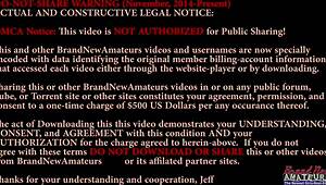 Nossa magrinha nerd ruiva 18+ Dezi Rae fode buceta raspada com consolo e engole pau fundo