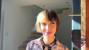 Oney, kau jalang bertatu seksi tu, gila nak dubur dalam lagi?