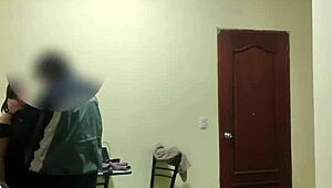 Ganggu Sirvienta Dalam Bahagian 1 Dengan Teasing Amatur Homemade Dan Flashes Exhibitionist