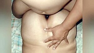 Tykk moden kjukke dame tar tykk kuk sugende i intim kukknull