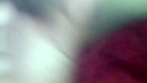 Não acredito como essa chica de Toluca está esguichando por tudo