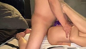 Så denne ægte amatør sexscene udfolder sig med min hede latina roommate der bliver kåt og sugen på god pik til ordentlig knald