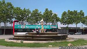 Calentura española atada y gangbangeada por un grupo de tíos en escena pública BDSM fetish al aire libre