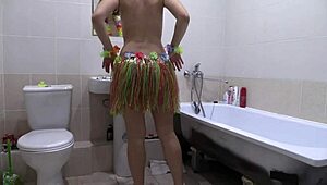 Buceta Peluda Mijando Muito Na Posição De Quatro Da Loira Madura Adorável