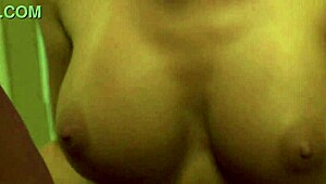 Vi hadde denne dampende trekanten hvor Chloe Conrad og Paige Ashley rocka fishnets mens de fikk det på