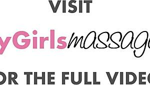 לא התאפקתי ללקק כוס למעסה לסבית לפני שנצמדנו בטירוף