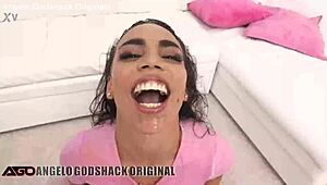 Първи път DAP! Гъза на Violeta Grey разширен от 5 мъже с кремпай