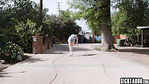 Латина с голяма путка Гизел Бланко чука путката на Фрея Паркър 18+ без кацър!