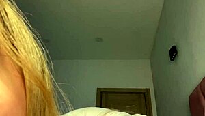 добро утро скъпа, сочната ти приятелка те язди POV чувствайки се толкова обичана и стегната! ❤️💕