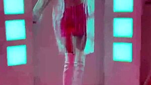 Who Knew A Homemade Photoshoot Could Turn Into Such A Steamy Blowjob Session?