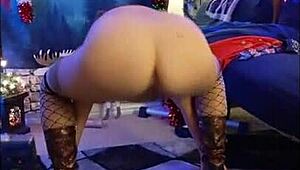 Xmas Reindeer Pussy Dance Turns Wild Tonight