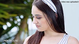 Penthousegold com - Хорна стажантка Джинебра Белучи търси опитен мъж за забавление