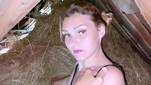 Chica del pueblo me da mamada salvaje y monta vaquera arriba