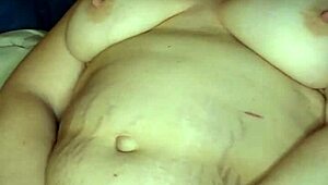 i feel so horny playing with my pregnant pussy using a toy