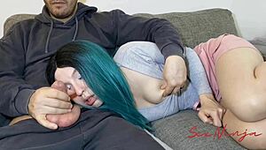 พี่ชายเย็ดปากหลังจากหลับไปบนตัก