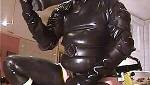 Roxina2003Crazyrubberretro270103xl Wmv