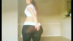 check out my slim waist and big ass on webcam