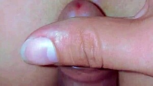 Xxx desi teen plays under sheets to tease me.