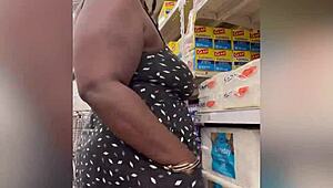 Ebony Babe's Intense Public Nudity Flash at Walmart with Doordash Delivery Thrill