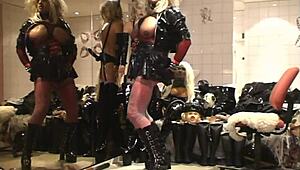 roxina the big girl hits orgasm in this clip