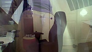 teen lola takes big cock in her ass for gaping anal