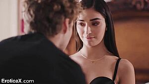 Защо татко ме наказва толкова силно тази вечер?