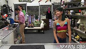 تصوير مينكس في فيديو واقعي للمتعة