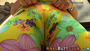 hot assed babe rubbing her camel toe hard!