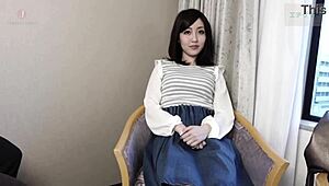 picking up a fair-skinned babe with big breasts on street for fun